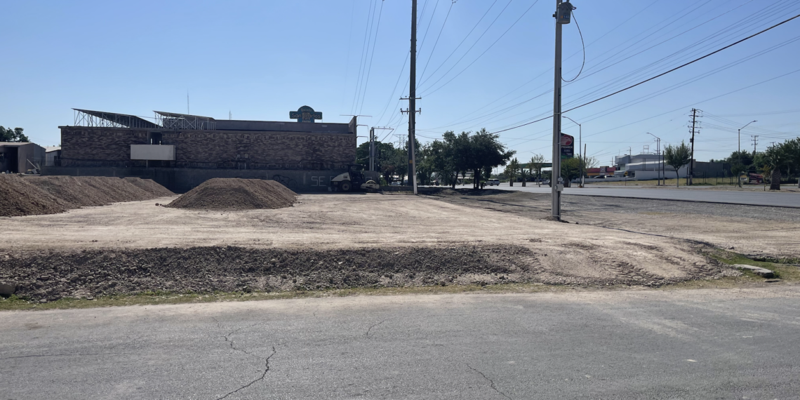 Inician construcción de restaurante sin cumplir reglamentos de Piedras Negras