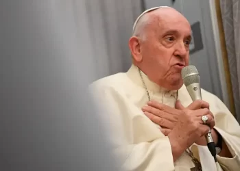 El Papa Francisco señala que no sería una catástrofe si presentara su renuncia