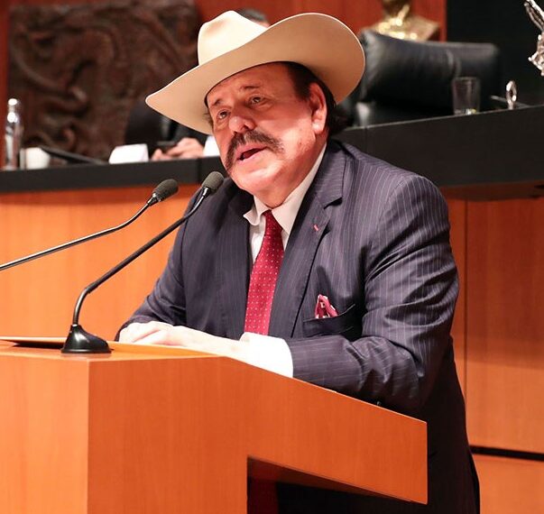 Armando Guadiana se acerca al PRI,  donde es visto como la mejor opción para MORENA