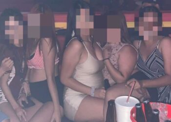 Exhiben a bar  Mr. Clamato vendiendo alcohol a  adolescentes con anuencia de Gobierno Municipal