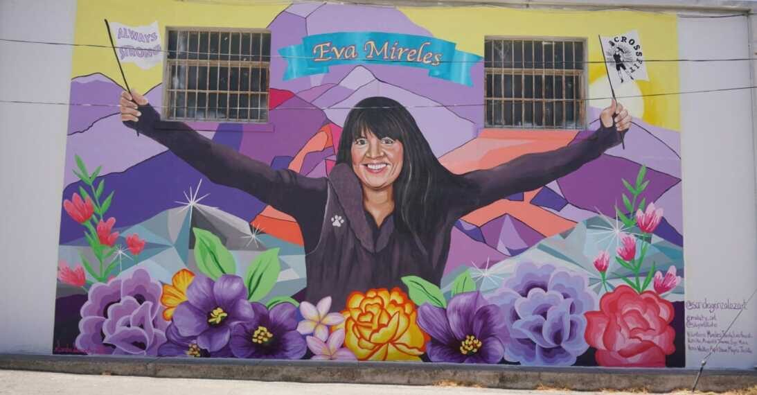 Elaboran mural en honor a la maestra asesinada en masacre de Uvalde