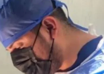 Pasante de Medicina es asesinado a balazos por su paciente mientras lo atendía