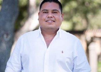 «Mayito» López, alcalde de San Juan de Sabinas, participa en elección para consejero de MORENA