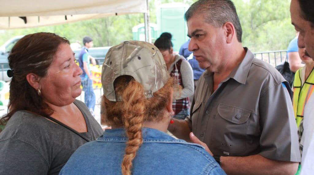 SE ATIENDE A LAS FAMILIAS  DENTRO DE LA ZONA DE LA MINA
