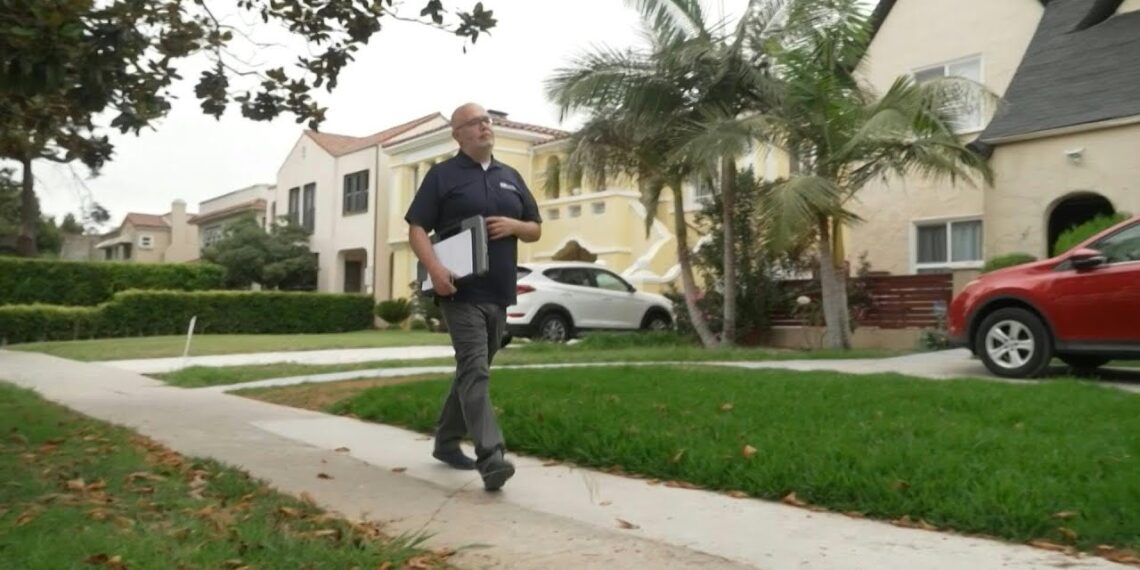 Ante drástica sequía; policía del agua vigila las calles de Los Ángeles