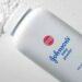 Anuncia Johnson & Johnson el retiro de talco para bebé del mercado mundial