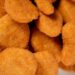 Muchas de las marcas de nuggets de pollo no contienen pollo; afirma Profeco