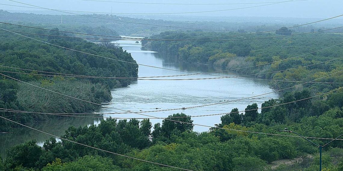 Lluvias registradas en la región aumentan  el nivel del Río Bravo