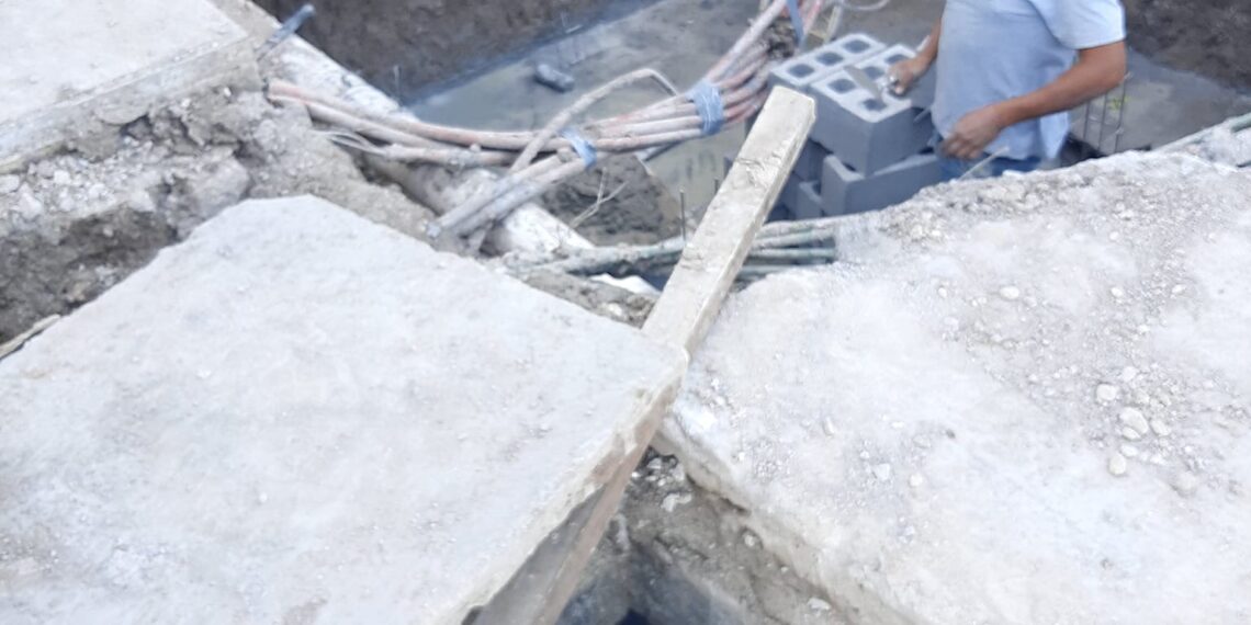 Ponen a la venta plaza comercial de Piedras Negras denunciada por no contar con drenaje