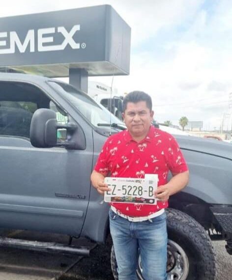 Aprovecha Lorenzo Menera el beneficio REPUVE y agradece a AMLO su visión social