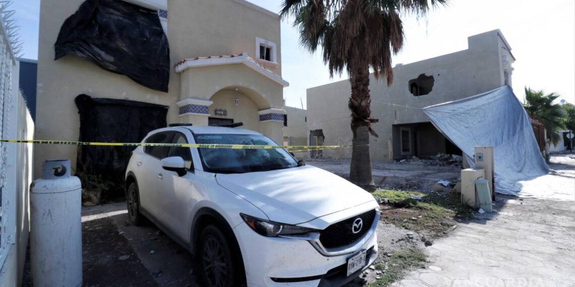 Quedan vecinos con casas inhabitables por daños después de explosión en Saltillo