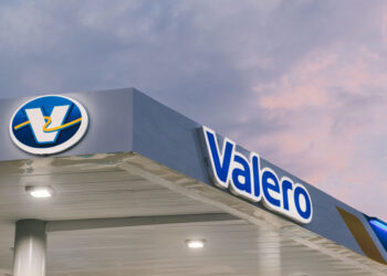 Valero señala importación a su nombre de huachicol a México