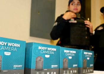 ¿Donde quedó la promesa de comprar cámaras de solapa para policías de Piedras Negras?