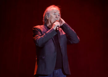 Se despide Joan Manuel Serrat de México con concierto en el Zócalo