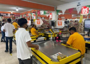Supermercados locales con mejor servicio que cadenas nacionales en Piedras Negras
