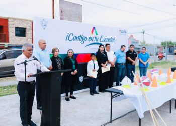 VISITAN CON ACCIONES A LA ESCUELA PRIMARIA OCTAVIO PAZ DE ACUÑA,  CON EL PROGRAMA «CONTIGO EN LA ESCUELA», QUE HA LLEGADO A 14 PLANTELES.