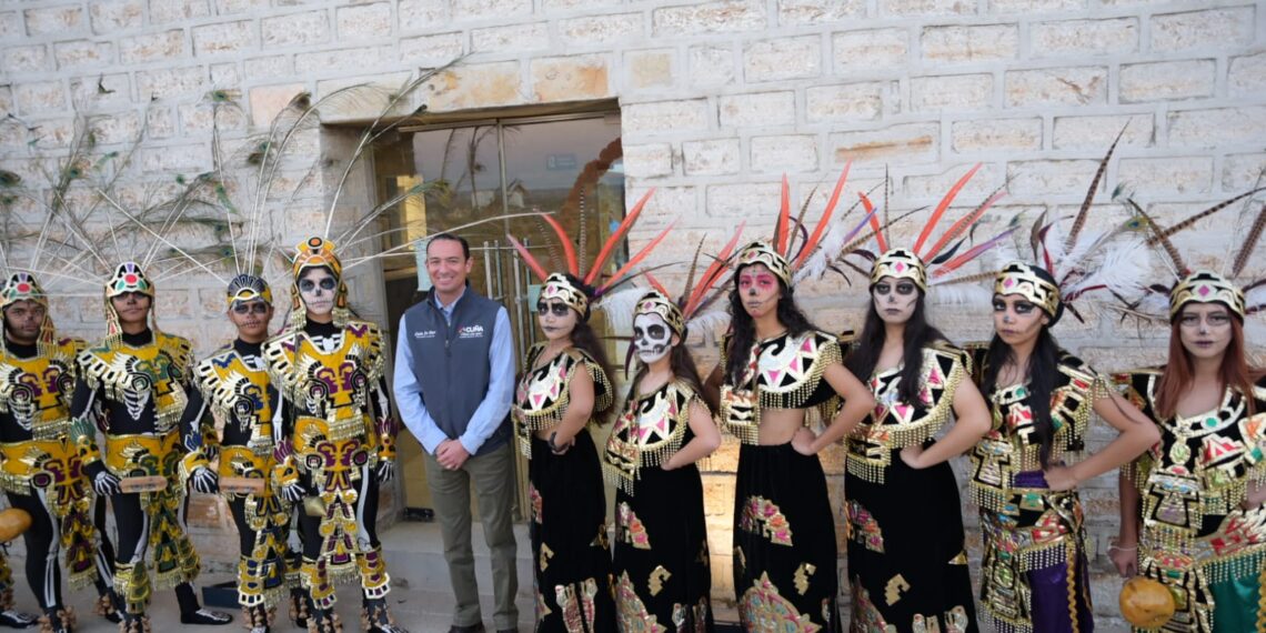 VIVE ACUÑA SUS TRADICIONES Y HACE PRESENTE A LOS QUE PARTIERON EN FESTIVAL DE LAS ÁNIMAS