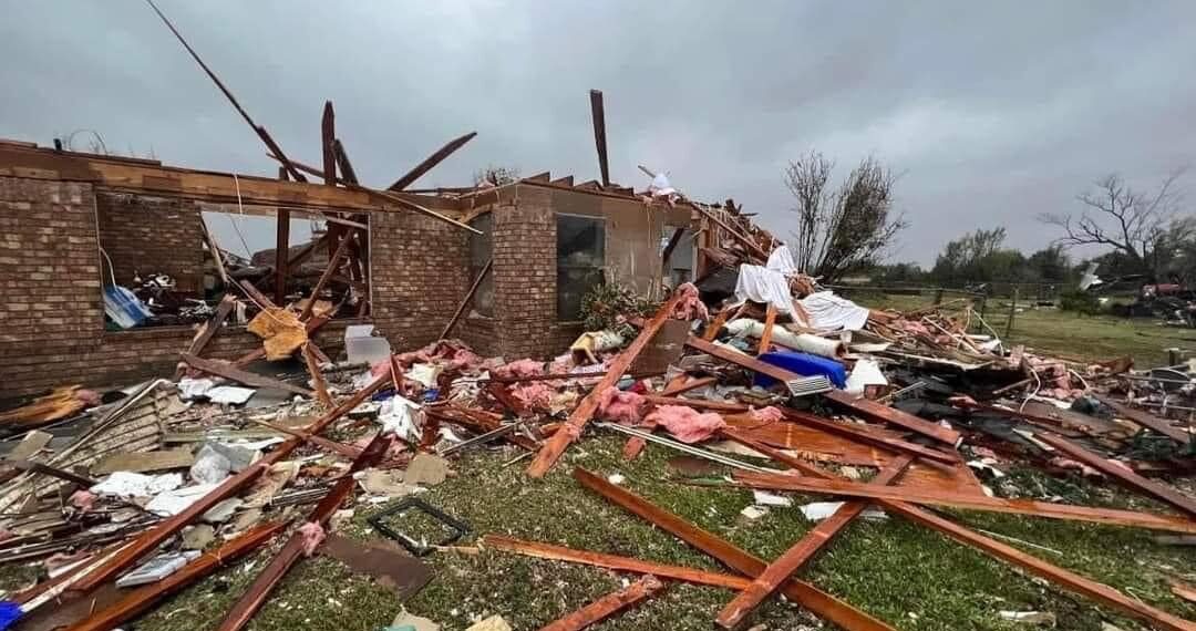 Tornados provocan devastación en Texas y Oklahoma