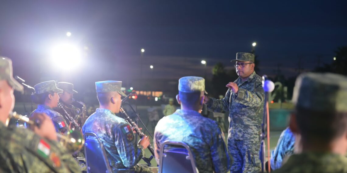 MAGISTRAL PRESENTACIÓN EN ACUÑA DE LA BANDA DE MÚSICA  DE LA XI REGIÓN MILITAR; EL ALCALDE EMILIO DE HOYOS  IMPULSARÁ LA CONSTRUCCIÓN DE CONCHA ACÚSTICA
