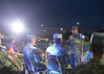 MAGISTRAL PRESENTACIÓN EN ACUÑA DE LA BANDA DE MÚSICA  DE LA XI REGIÓN MILITAR; EL ALCALDE EMILIO DE HOYOS  IMPULSARÁ LA CONSTRUCCIÓN DE CONCHA ACÚSTICA