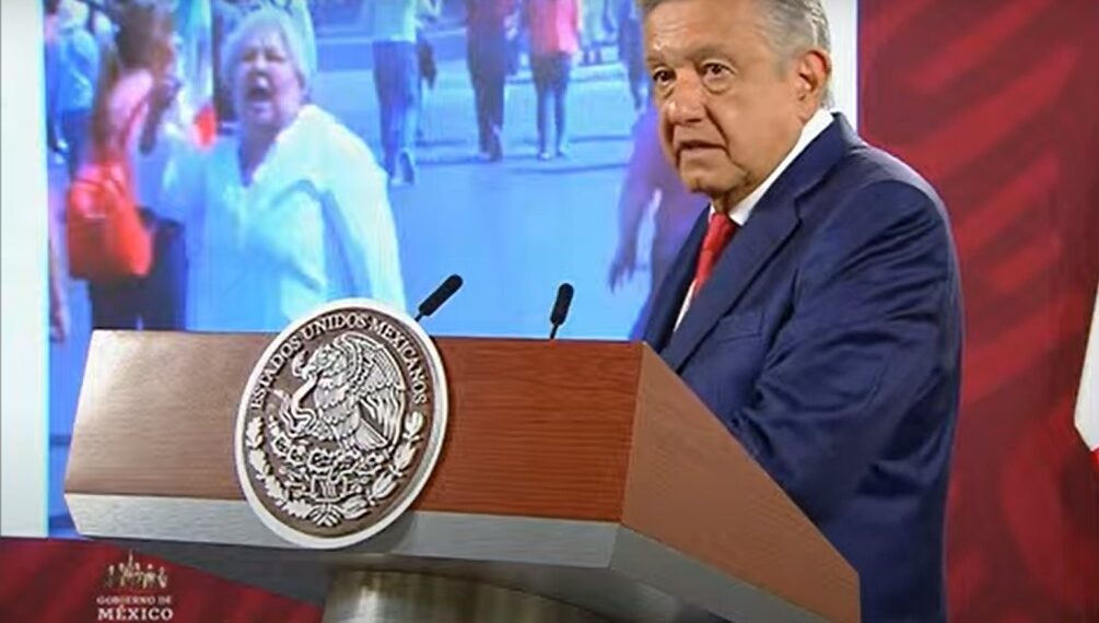 «Tiene todo mi respeto, la quiero», responde AMLO a mujer que lo llama «indio pata rajada»