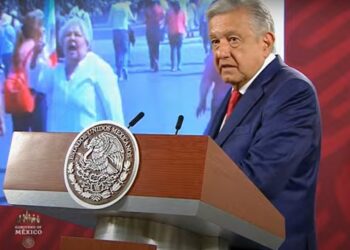 «Tiene todo mi respeto, la quiero», responde AMLO a mujer que lo llama «indio pata rajada»