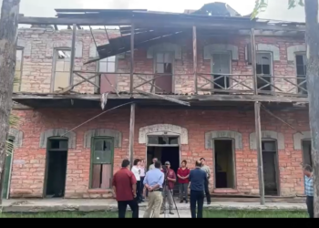 Ciudadanos salen en defensa del Hotel de Ferrocarril ante la amenaza de ser derrumbado
