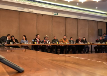 Guadiana y Luis Fernando Salazar pactan unidad ante proceso interno de MORENA