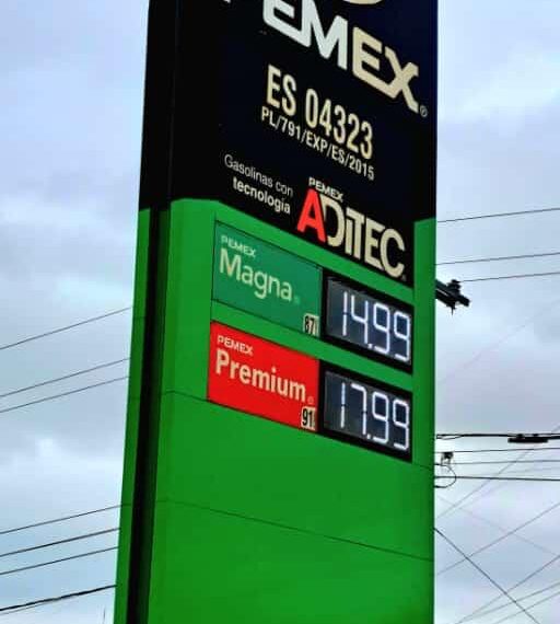 Baja la gasolina a 14.99 pesos en Piedras Negras
