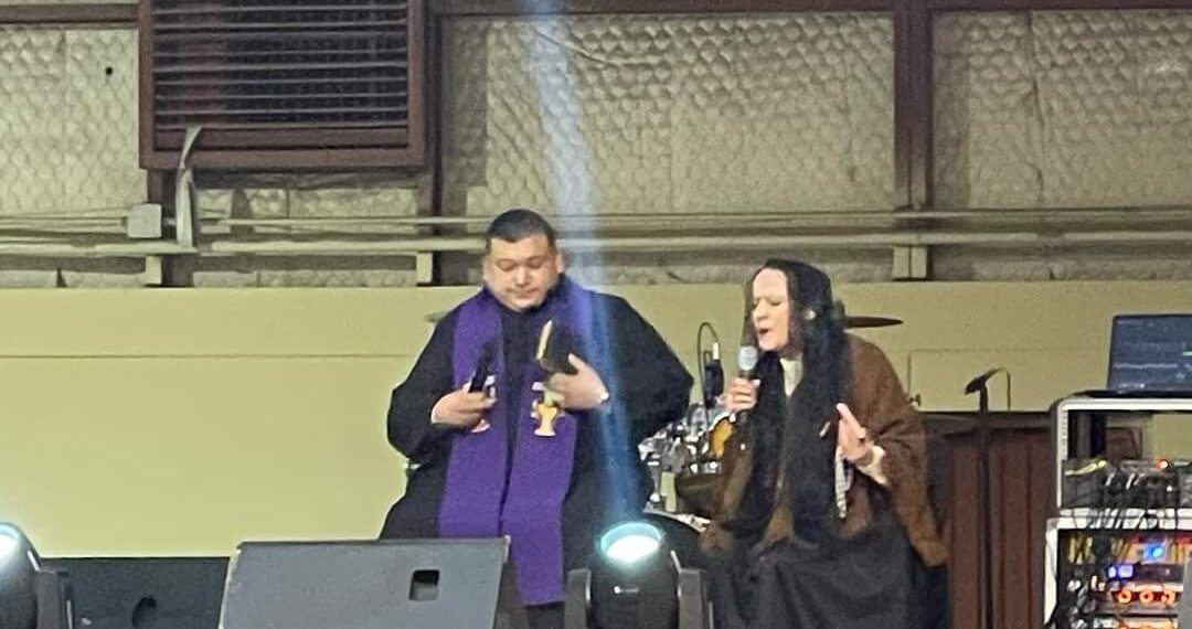 El pueblo paga; comediantes nacionales, minisplits, refris y pantallas en doble posada de funcionarios de Piedras Negras y lideresas del PRI