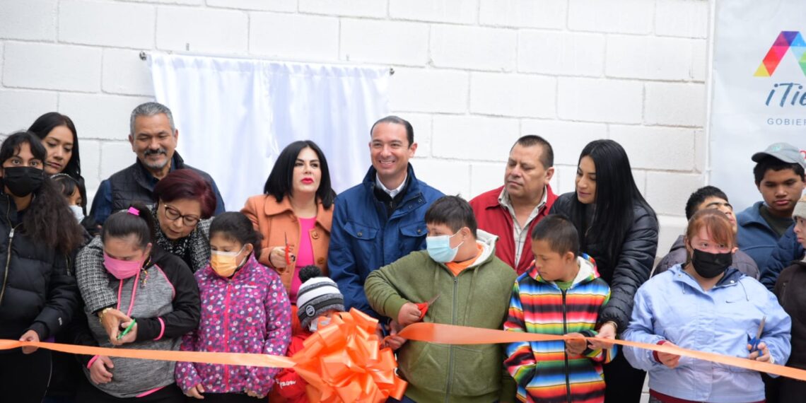 ALCALDE EMILIO DE HOYOS, ENTREGÓ OBRA DE BARDA PERIMETRAL  AL CAM 21, CÓMO NUNCA EL APOYO AL ÁMBITO EDUCATIVO EN ACUÑA