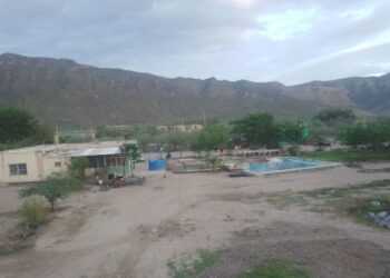 Se cuelga hombre en Río Escondido