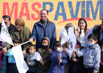 ALCALDE EMILIO DE HOYOS INICIA OBRA, TRAS 18 AÑOS DE GESTORÍA,  SERÁ PAVIMENTACIÓN EN CIRCUITO DE LA COLONIA LA OBRERA