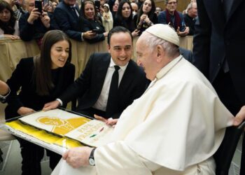 Manolo Jiménez visita el Vaticano y es recibido por el Papa Francisco