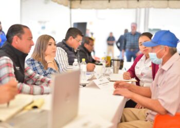 ACUÑA; GOBIERNO CERCANO Y DE PUERTAS ABIERTAS:  SUMAN EL NUEVO PROGRAMA «TU ALCALDE CONTIGO»  EN EL PRIMER DÍA SE LOGRÓ ATENDER A 400 PERSONA