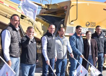 VAMOS CON TODO EN OBRAS DE PAVIMENTACIÓN RESALTA EL ALCALDE EMILIO DE HOYOS AL PONER EN MARCHA LOS TRABAJOS  EN SECTOR DEL LIBRAMIENTO SUR PONIENTE