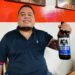 Alcalde de San Juan de Sabinas se tatúa y festeja con una caguama