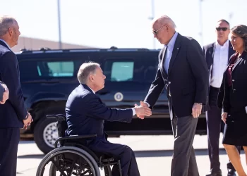 Desde Eagle Pass, exhiben caos migratorio tras visita de Biden a la frontera