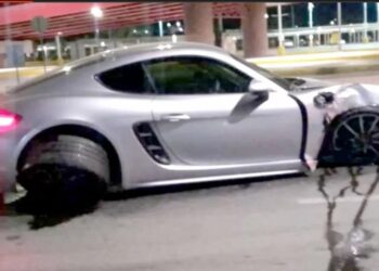 Destruye súper auto y se da a la fuga presunto hijo de ex funcionario municipal