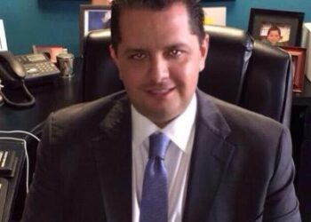 “Si Laredo consiguió vuelos de Viva Aerobus ¿Por qué Piedras Negras no?”:  llama Ricardo Múzquiz a gestionar