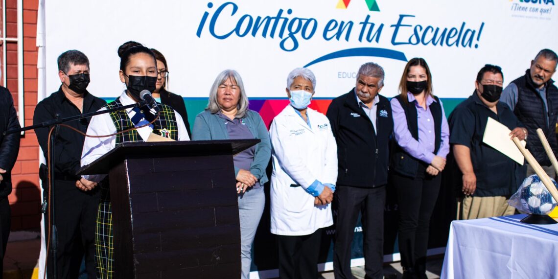 SIGUE EL TRABAJO DE DEPENDENCIAS MUNICIPALES PARA CAMBIAR LA IMAGEN Y CONDICIONES A LAS ESCUELAS; ACUDIÓ LA BRIGADA «CONTIGO EN LA ESCUELA» A LA MIGUEL HIDALGO DE LA COLONIA PERIODISTA