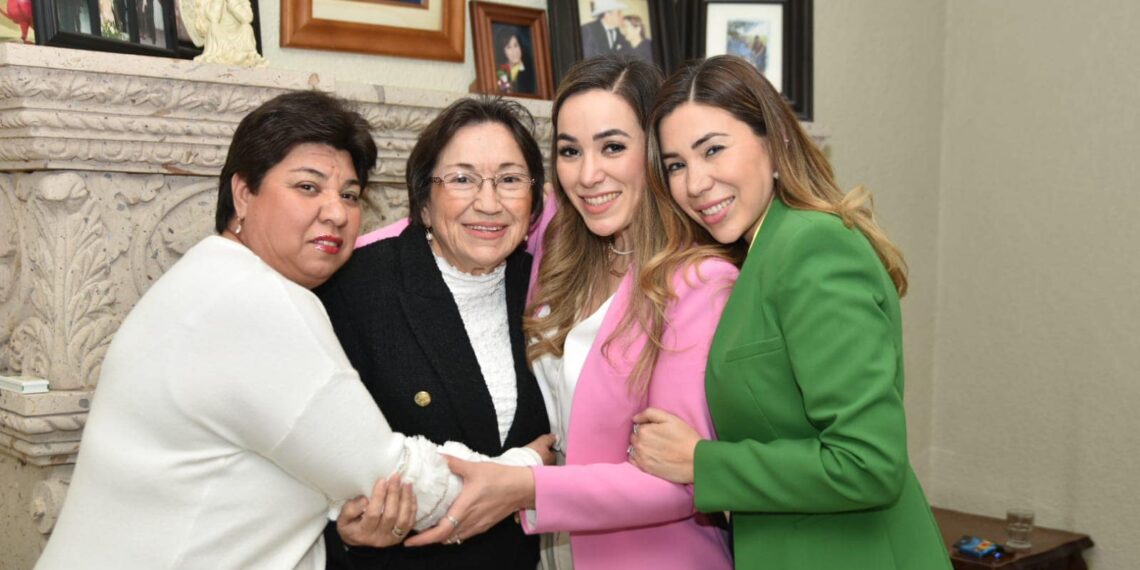 Alcaldesa de Múzquiz anuncia registro de su madre como aspirante a Diputada Local