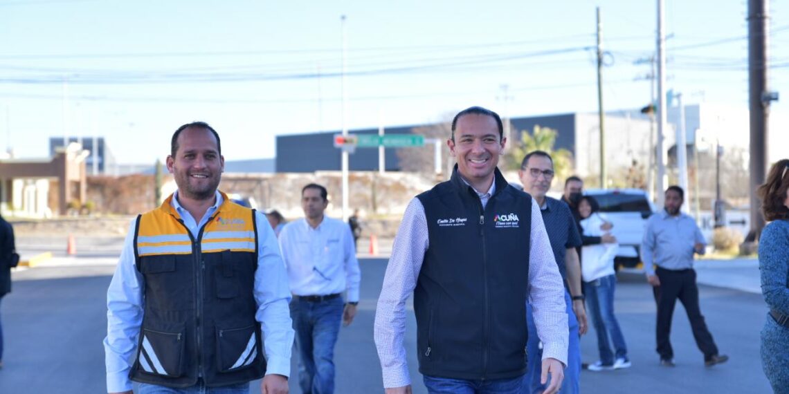 ALCALDE EMILIO DE HOYOS ENTREGA OBRA DE LA CALLE PRISMA CON INVERSIÓN DE UN MILLÓN 60 MIL PESOS