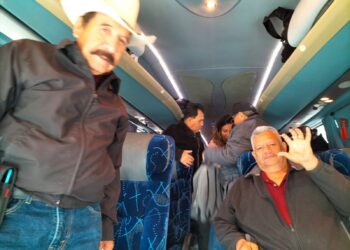 !Viva el Petróleo Mexicano! Parten nigropetenses a marcha de AMLO por Expropiación Petrolera