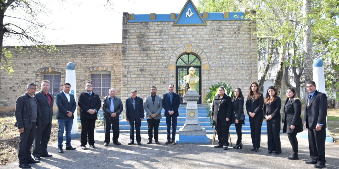 CON CEREMONIA CÍVICA RECUERDAN EL 217 ANIVERSARIO DEL NATALICIO DE DON BENITO PABLO JUÁREZ GARCÍA