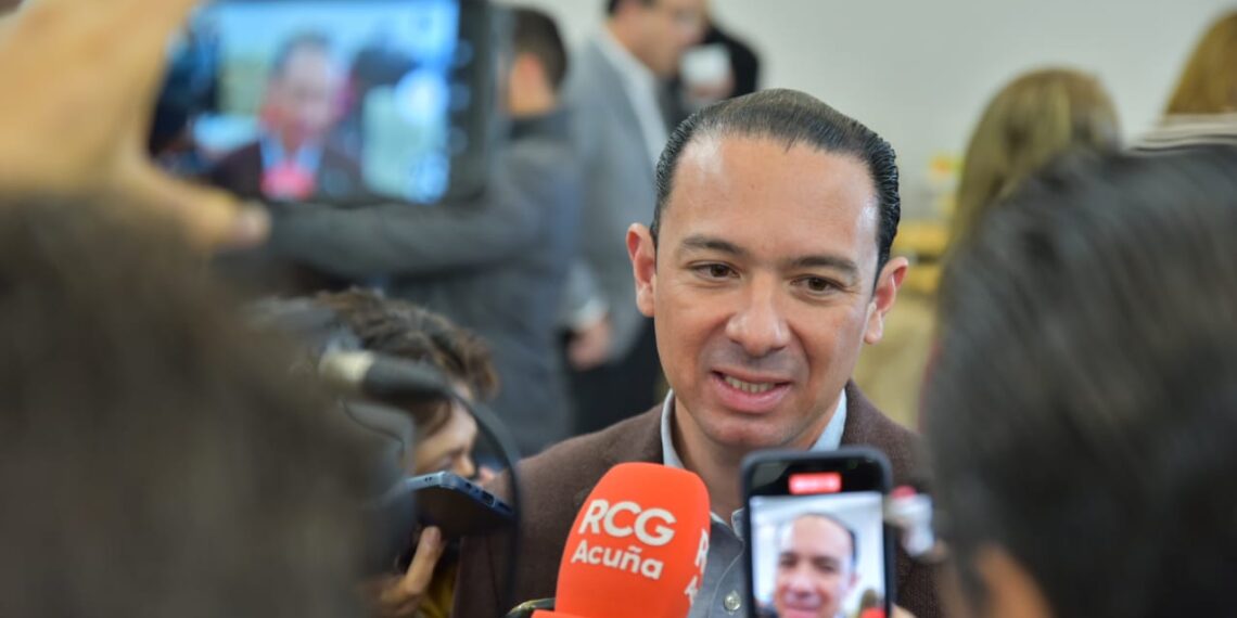 ANALIZAN LOS  PERFILES DE QUIENES ASUMIRÁN LA SECRETARÍA DEL AYUNTAMIENTO Y LAS DIRECCIONES DE EDUCACIÓN Y FOMENTO AGROPECUARIO DE ACUÑA.
