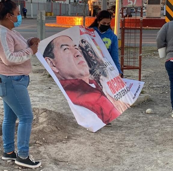 Denuncian retiro de lonas a candidata del PT a diputada en PN