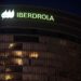 Histórico: compra AMLO 13 plantas de generación eléctrica a Iberdrola