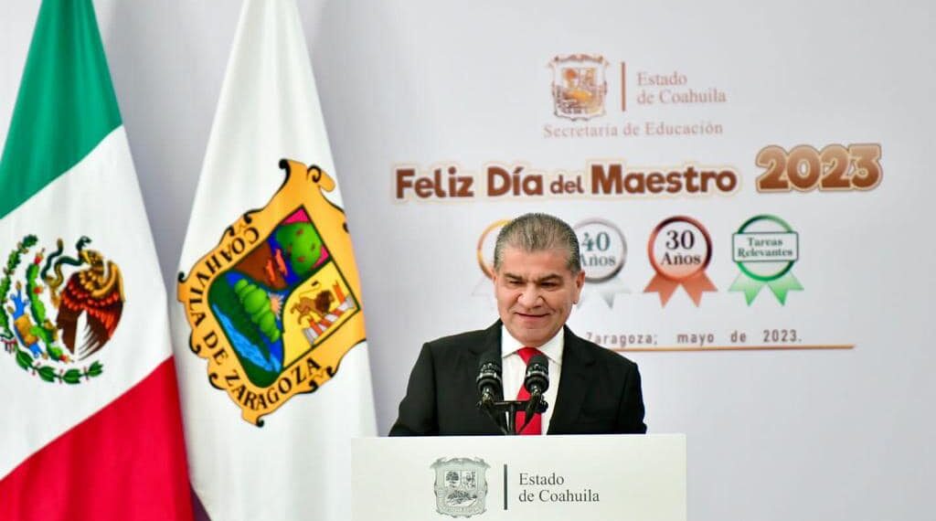 «Aumento a los maestros no es una sorpresa, es una prestación: afirma Riquelme