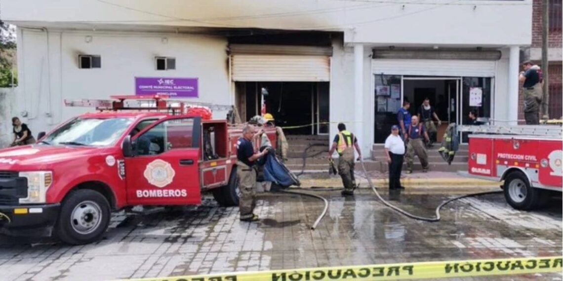 Tras incendio en IEC Monclova, afirman que boletas electorales no sufrieron daño